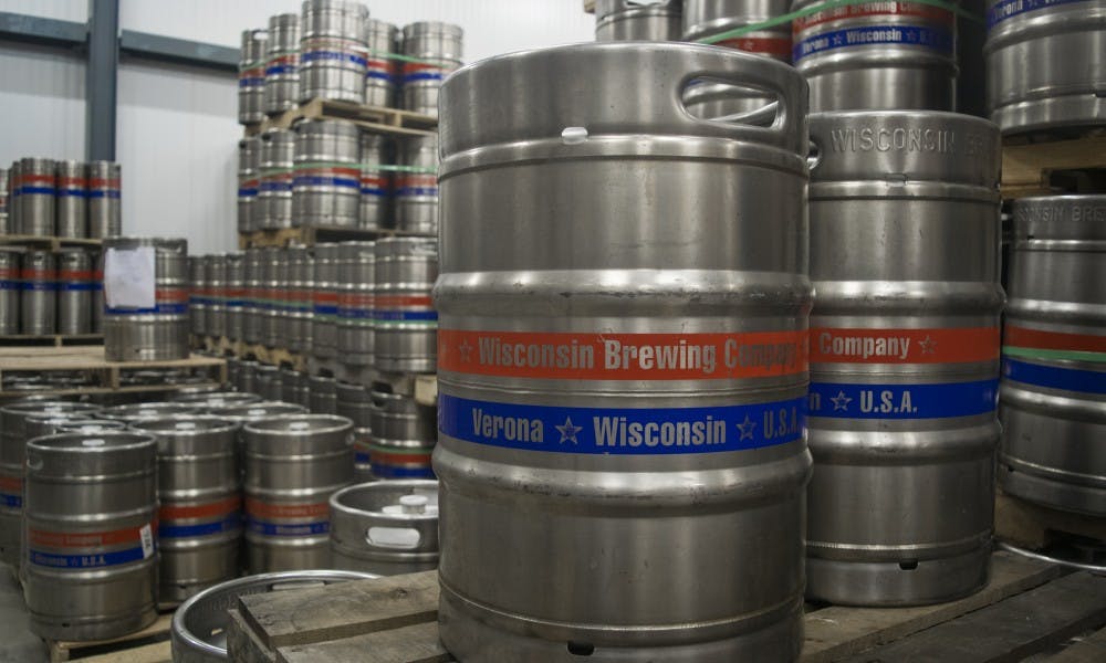 Bottoms up: Students develop real-world expertise in beer, fermentation